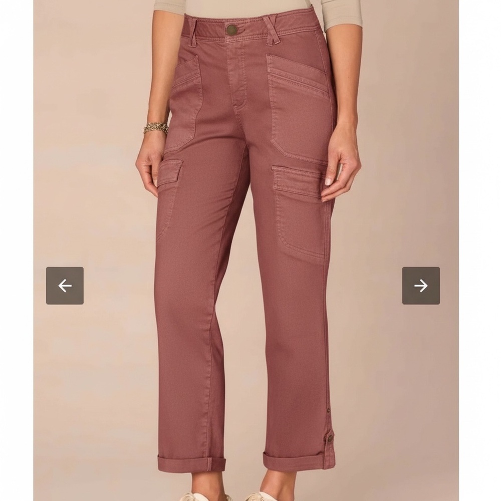 Democracy Cropped Cargo Ankle Pants in Dusty Mauve